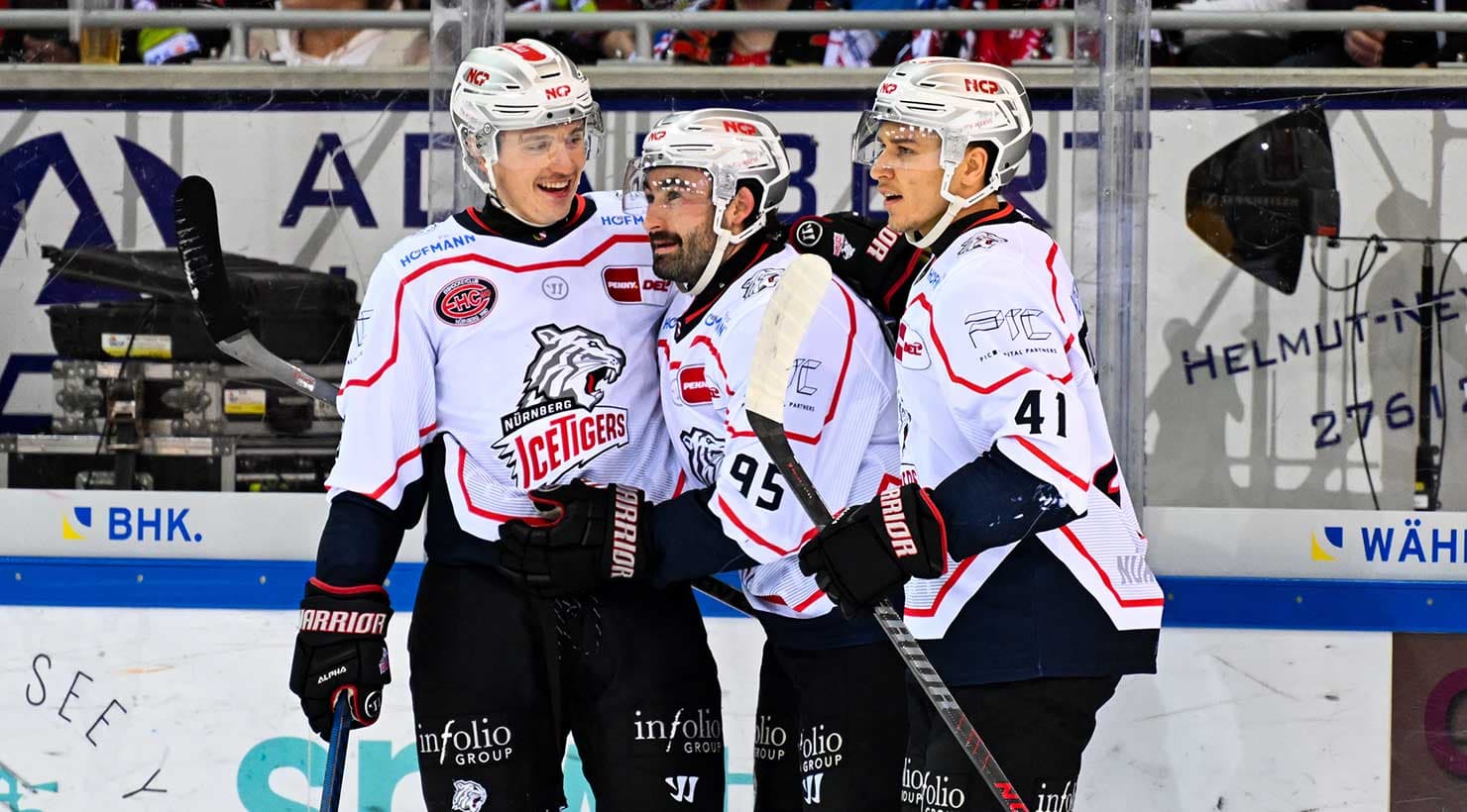 Packendes 5:4 in Bremerhaven!